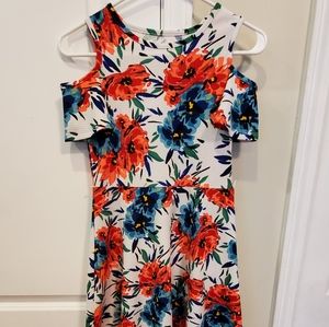 Girls peek-a-boo Shoulder Dress